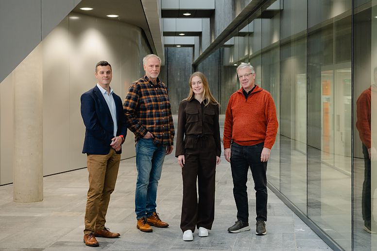 Foto: team ModAlgae. Ignacio Faustino, Alle van Wijk, Mariska van der Hoek, Marc van der Maarel. fotograaf: Casper Maas