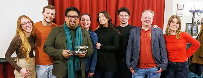 IC-verpleegkundige wint innovatieprijs met herbruikbare bloeddrukband // Hoe bescherm je je bedrijf tegen inbraak? 