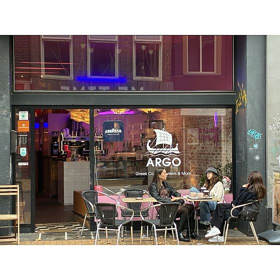 Argo brengt de Griekse koffiecultuur naar Groningen › GROC