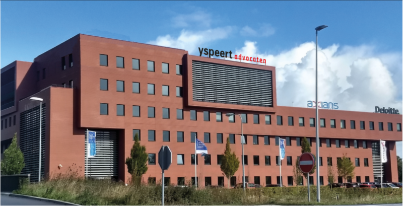 Yspeert Advocaten officieel en feestelijk geopend – Sinterklaas cadeaus voor Stichting Lutje Geluk